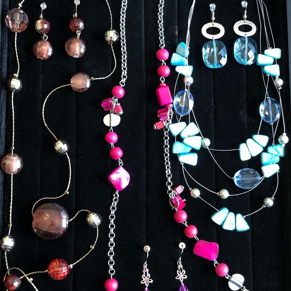 Necklace & Earring Sets Lot- Beaded Wire & Chain - Costume, Fashion Sets
